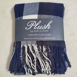 Plush Ultra Soft Navy, Charcoal, & White Plaid Scarf - NWT